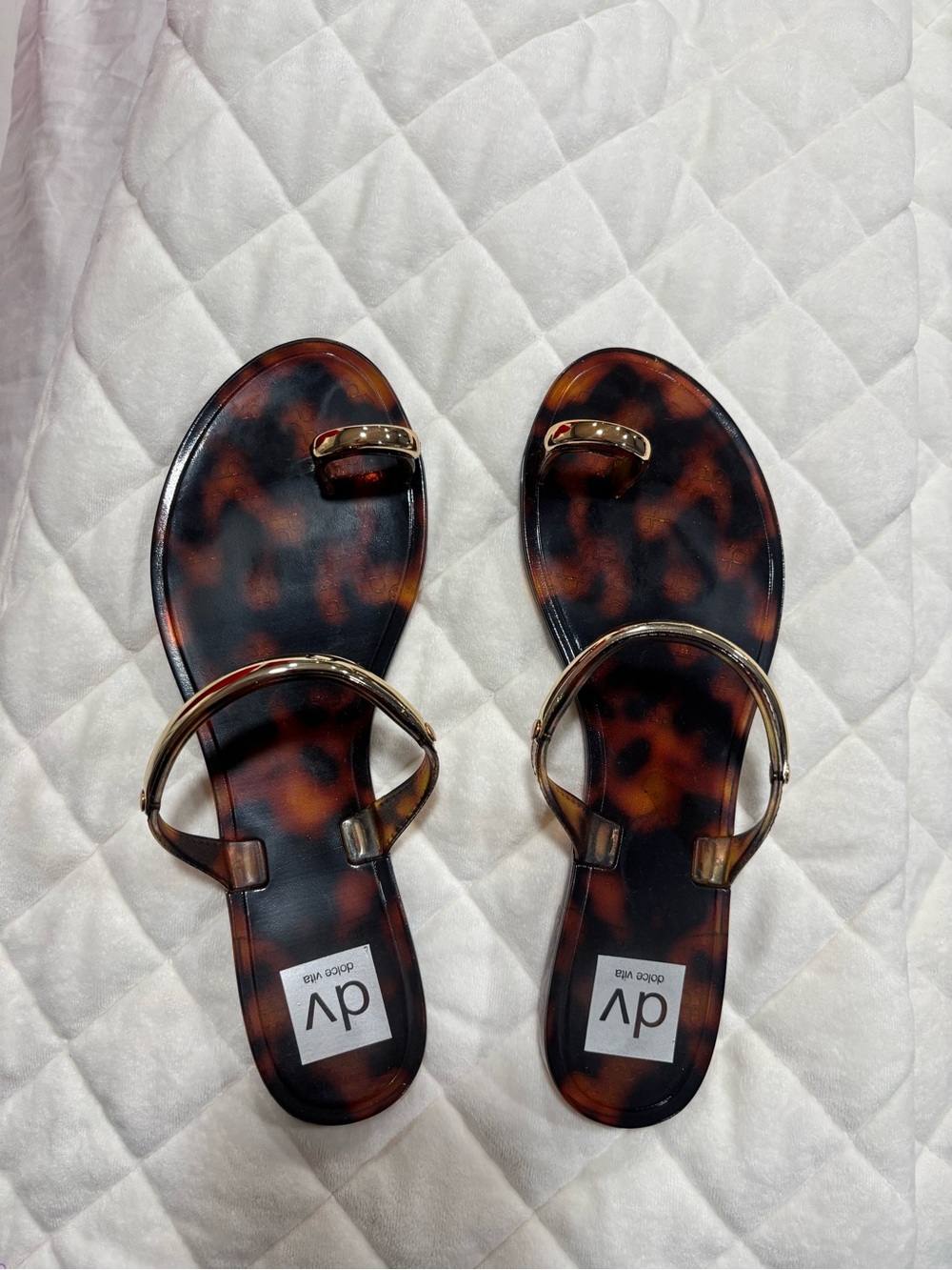 DV by Dolce Vita Tortoiseshell Brown & Black Toe-Ring Slide Sandals